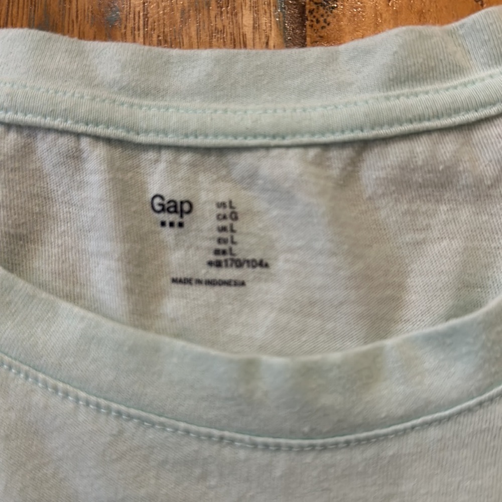 Gap t-shirt - Picture 5 of 8